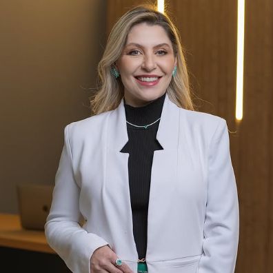 Dra. Kerla Santos